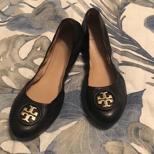 NWOT Tory Burch flats, black, size 8.5.